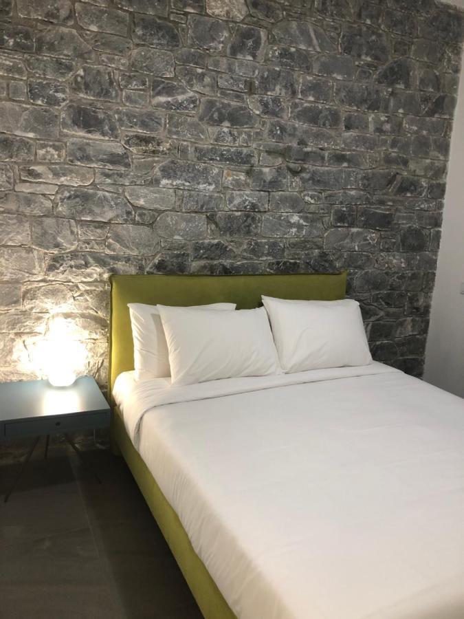 Elion Luxury Apartments Kalamáta Buitenkant foto