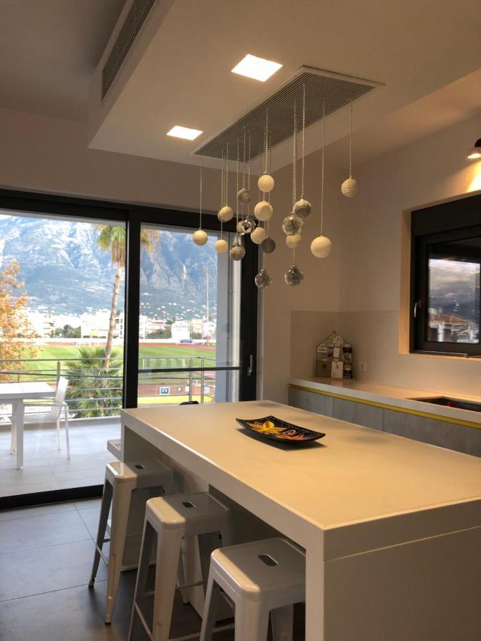 Elion Luxury Apartments Kalamáta Buitenkant foto